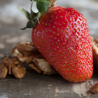 Walnut Strawberry BV